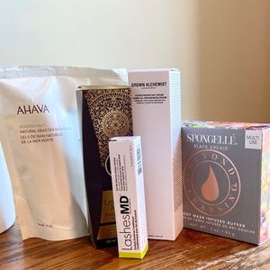 NEW FabFitFun Deluxe Bundle